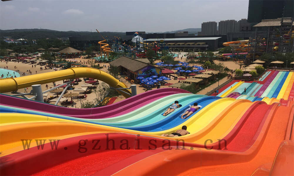 小型水上兒童游樂設(shè)備歡樂無限
