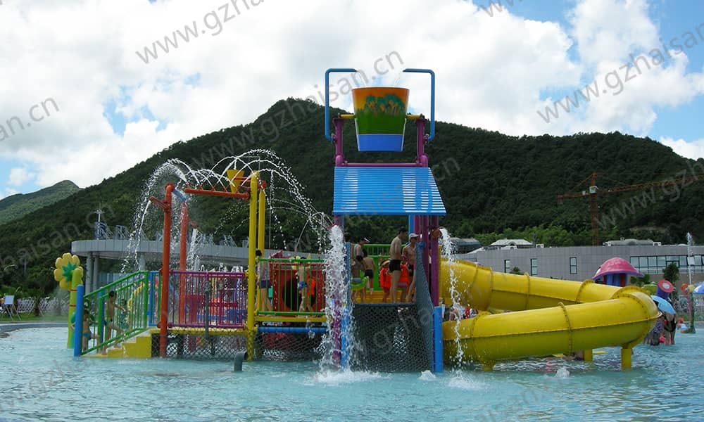 浙江寧波東錢湖水上樂園小型樹屋